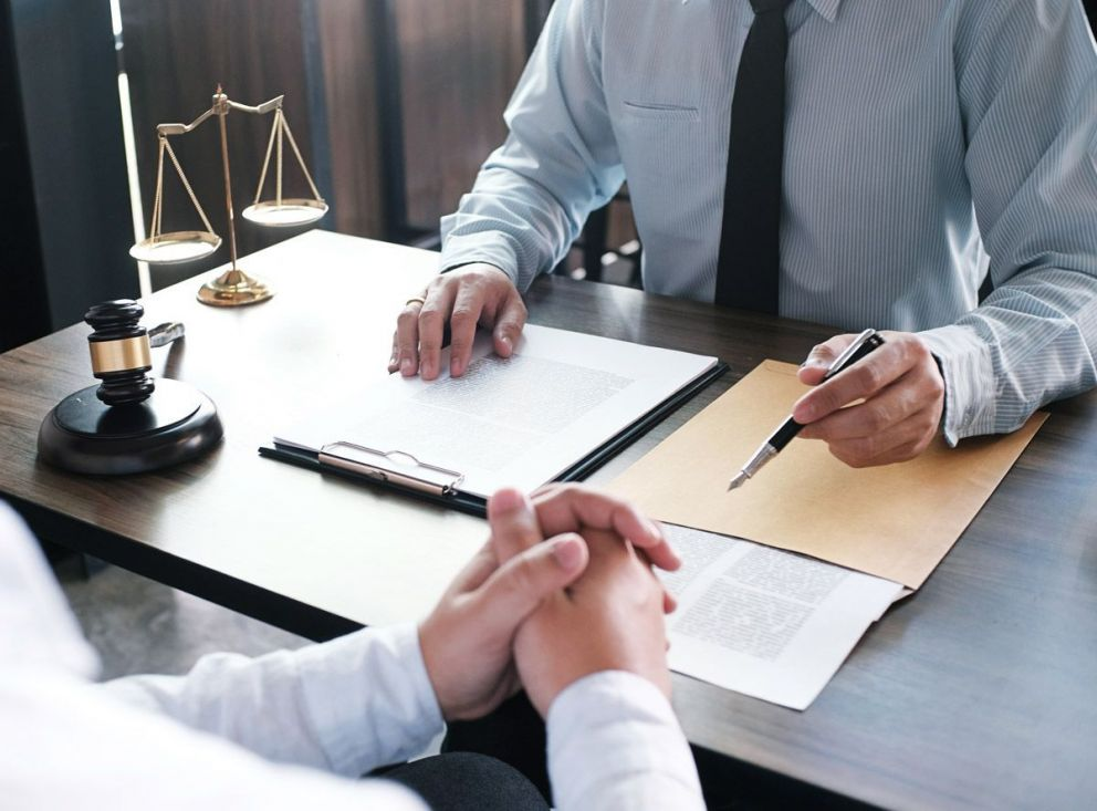 Wie ein Scheidungsanwalt Ihre Rechte während einer Trennung schützt